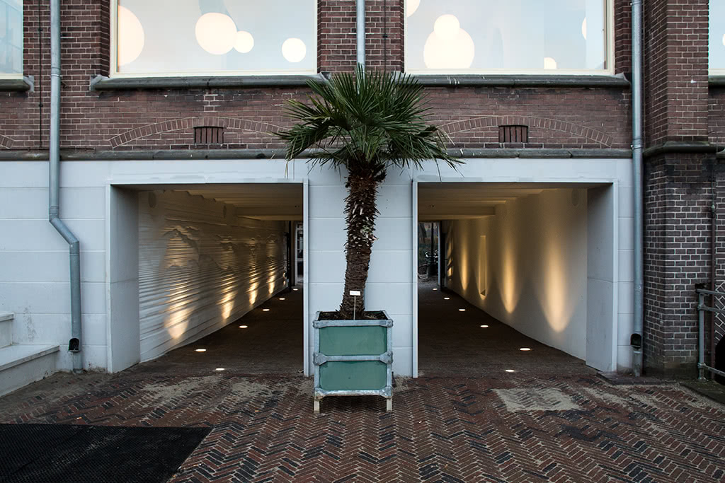 Fig 4 - Underpass + University Building. photo © Edwin van der Heide